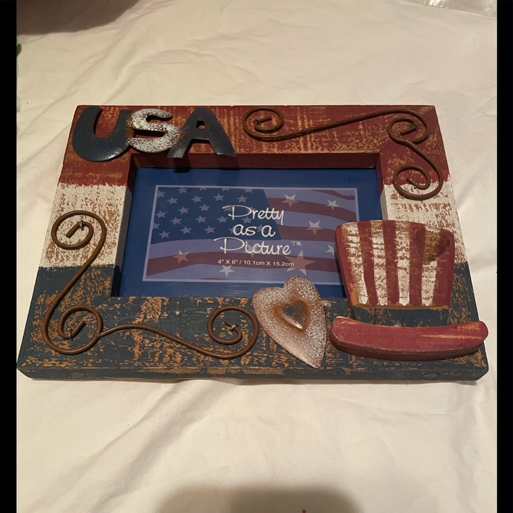 7 x 9” Photo Frame Made Of Wood USA For A 4x6 pic